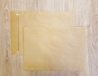 Pochettes Kraft brun 120g Auto-adhésives