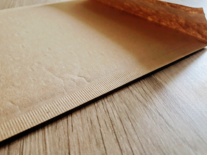 CHOCPACK® - Pochette Kraft matelassée papier ondulé - 150x215